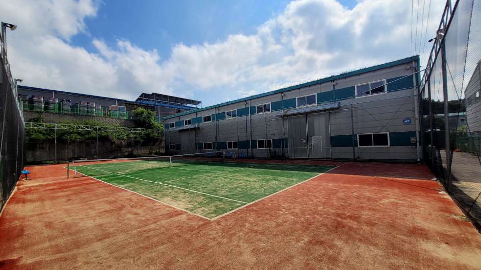 경기 김포시 통진읍 서암리 □김포공장창고임대 : 김포 테니스장 무권리 임대가능, 건물 약 200평, 마당코트설치완료, 월세 매물번호 10249 사진 5